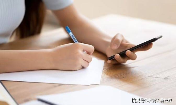 AI助力写作,小学生的春天还是秋天的开始? AI助力写作,小学生的春天还是秋天的开始?