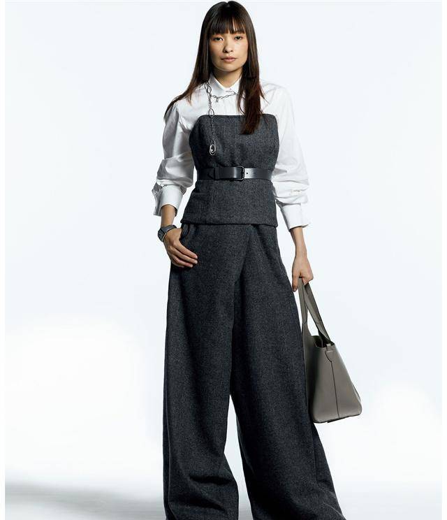 原创
            高端日报杂志刊登了11月份的时尚服装，灰色第一，米色最受欢迎插图14