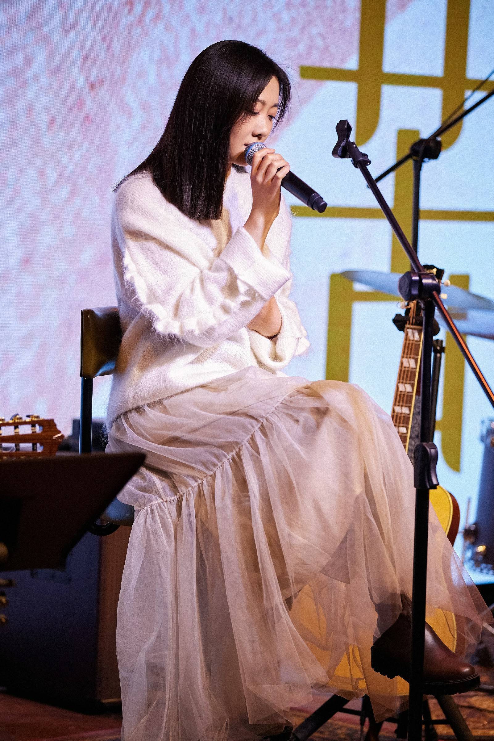 许明明2023新专辑《代餐taste of love》【唱】鲜会 温暖相聚 回味精彩