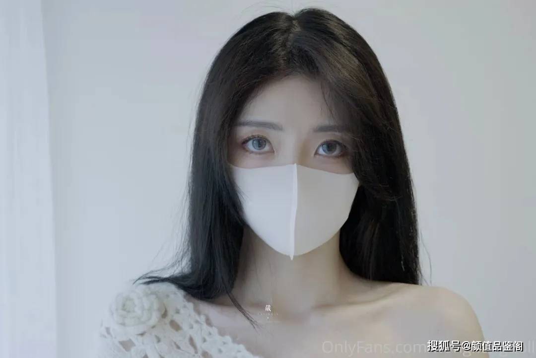 原创玩偶姐姐最新私密照片流出，选男主条件曝光！