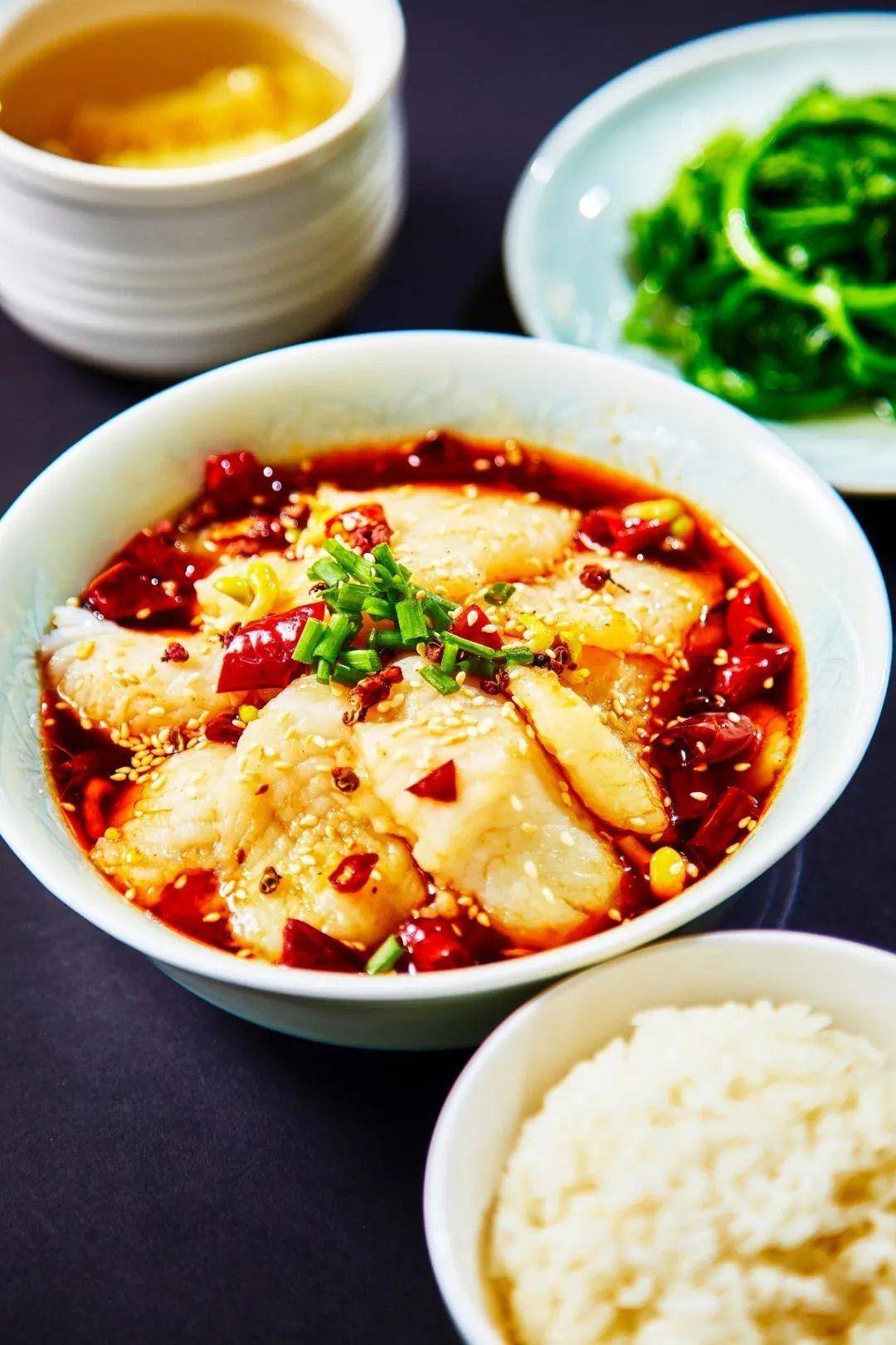 怎么做水煮鱼肉又嫩又滑还不碎 b535be4ab31c43d297e24ae8b1dd08a5.jpeg