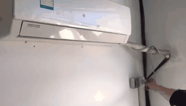 708165a5f8474fa092a60cb48d4c2706.gif