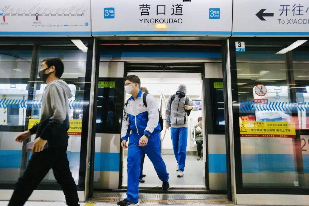 天津：天津地铁助力考生出行明日高考英语科目第一次考试