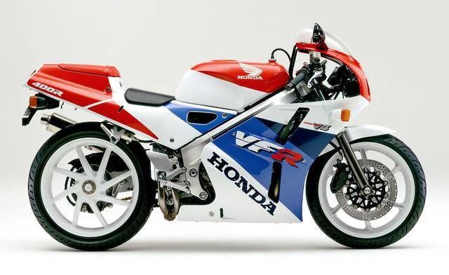 资料图片).下图:1992 年六月发布的 vfr400r(nc30.资料图片).