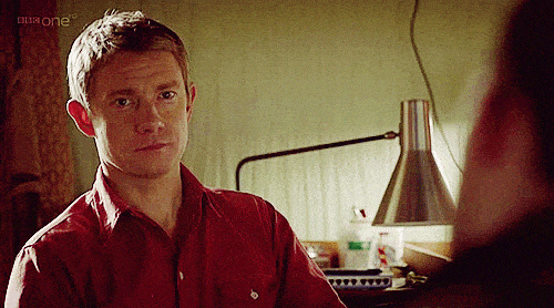 你可以用这样的表达: sorry, what did you say?