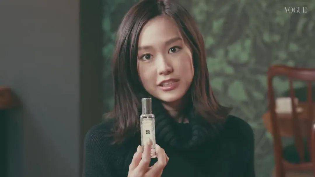 桐谷美玲的包包里 东西原来这么精简收纳