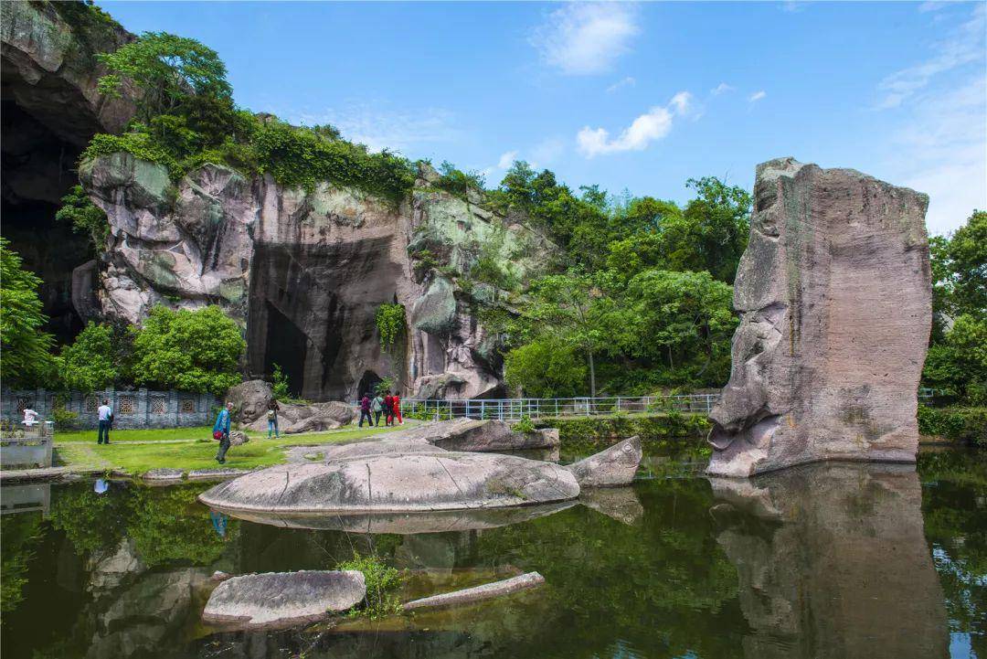 伍山石窟