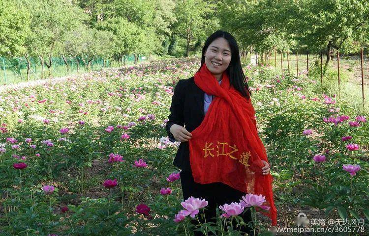 哇晋城这里一大波美女围观