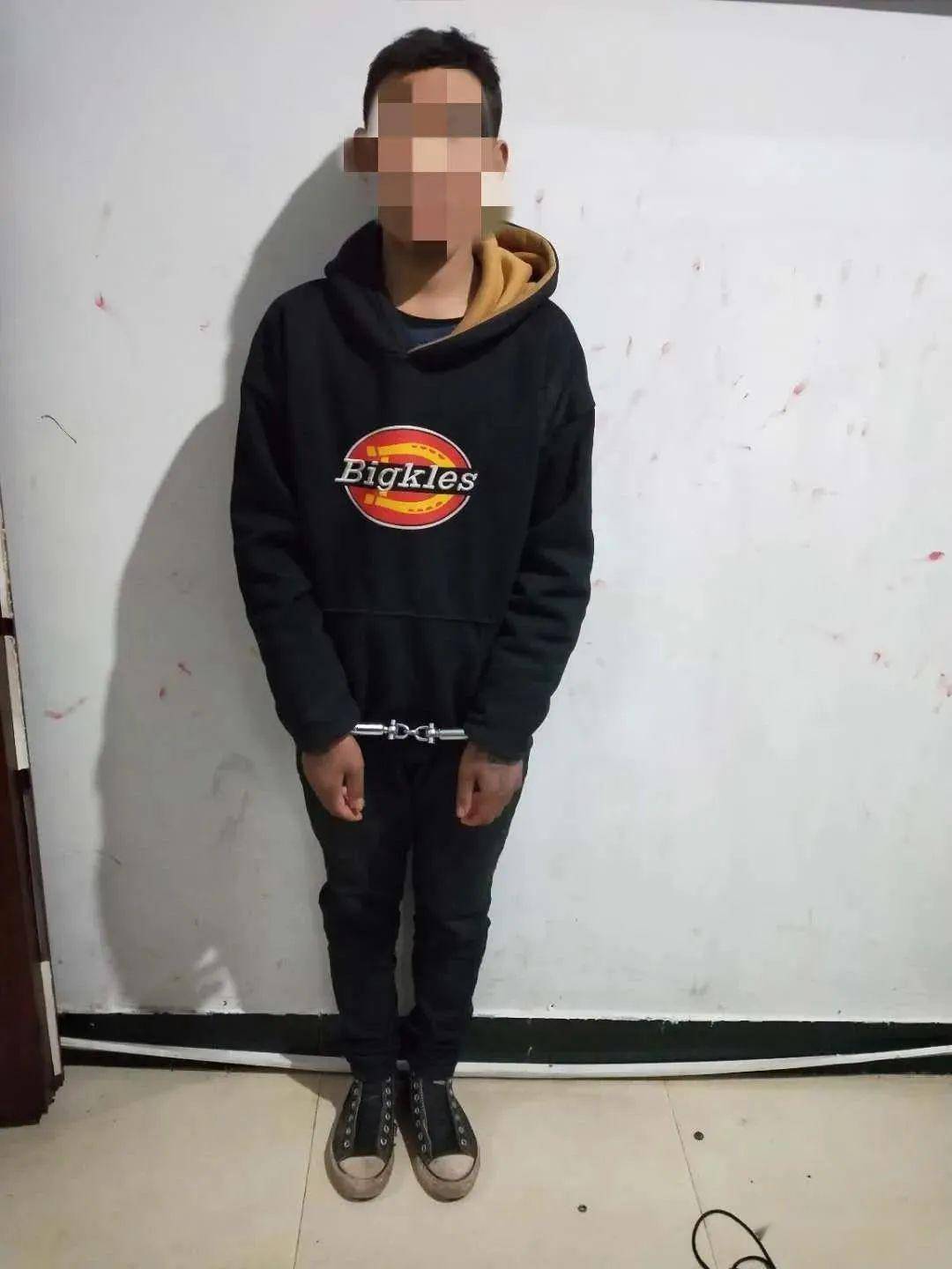 余干2名抢劫嫌疑犯被抓警方紧急寻找受害人