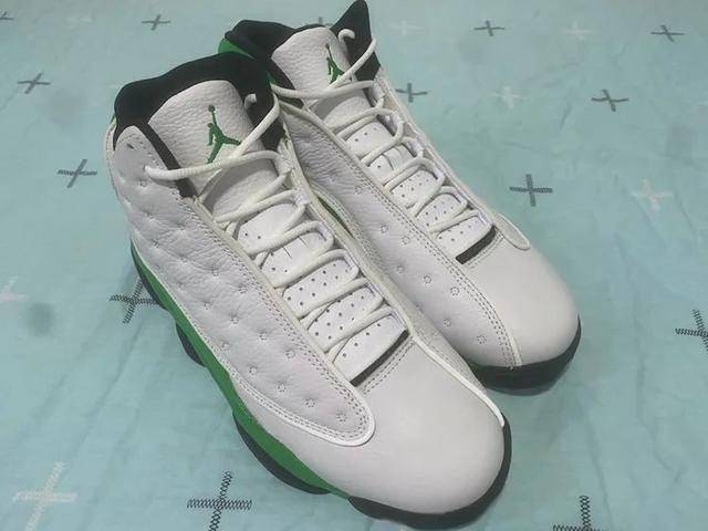 神似雷阿伦 pe!这双 aj13 新品还暗藏 3m 反光细节