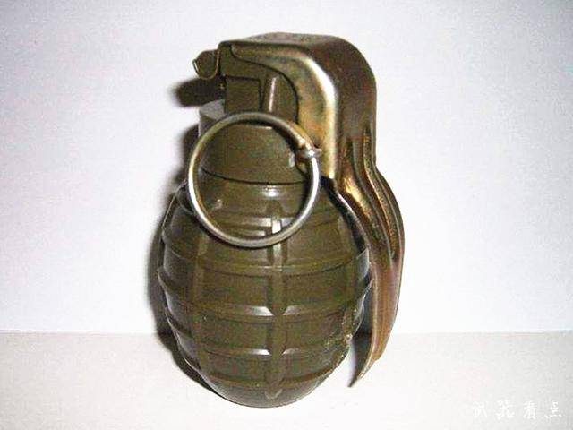 军事丨国产新一代钢珠手榴弹的出现,真的会取代木柄手榴弹吗