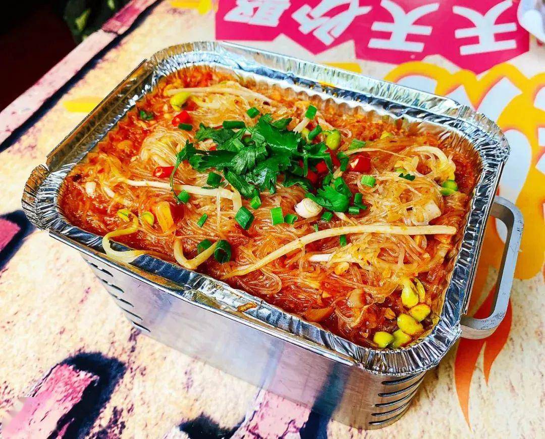 q弹的粉丝吸收了汤汁的鲜香