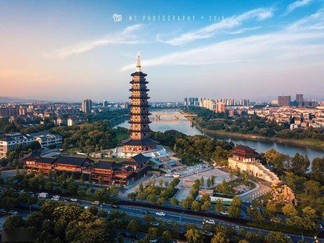 2020年金华一季度gdp_金华火腿图片(2)