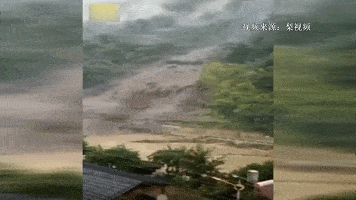 怒江贡山县连降暴雨,突发泥石流塌方自然灾害,致2人受伤2人失踪
