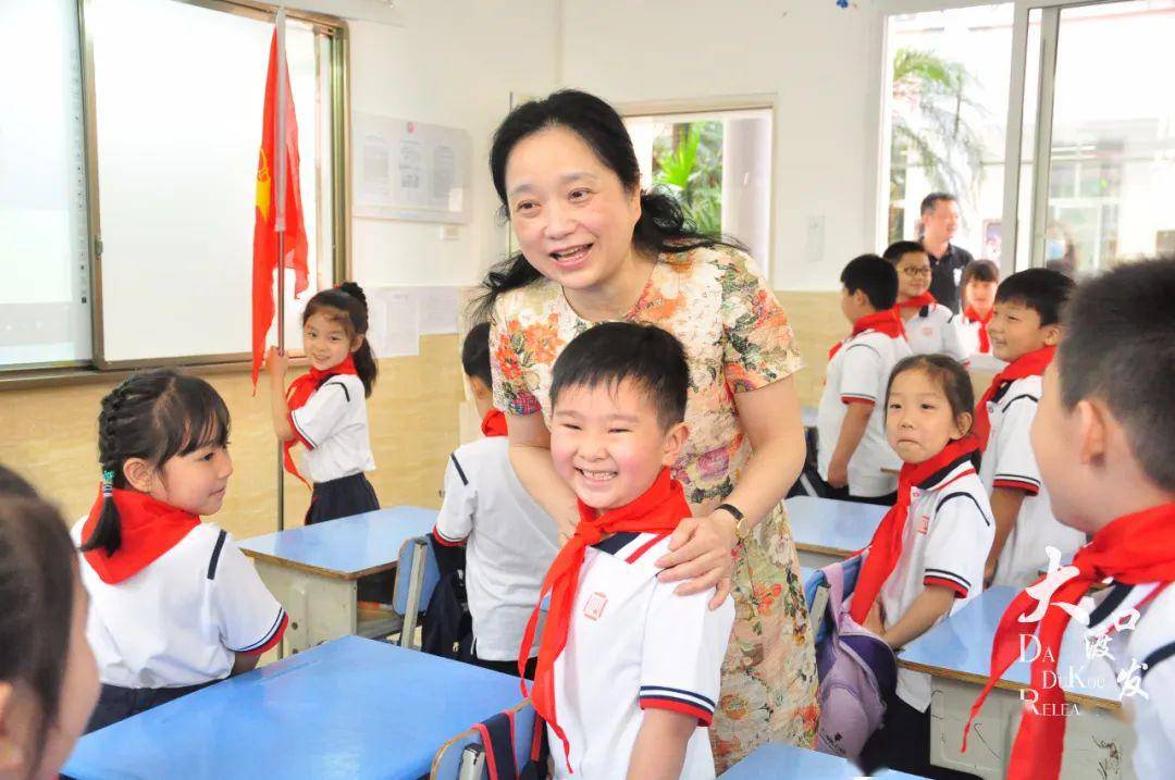 如何带孩子去西班牙上小学 8918f4ac33454a2f87dcc506bece8dd6.jpeg