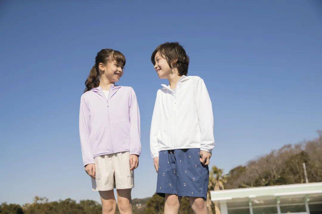 优衣库必备单品也要颜值与科技兼备！《青春有你2》毕业季旅行