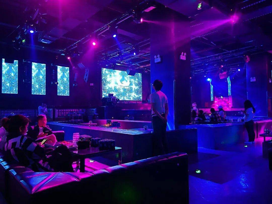 怎么样才可以做dj 24e48677e10344e1a7cae000c351b6db.jpeg