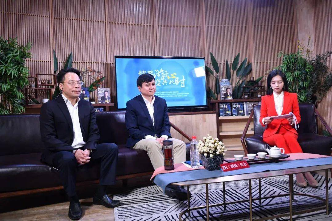 飞机上最安全的地方是卫生间！“老乡”张文宏为海外侨胞与留学生支招防疫