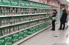 郑州雨灾后，超市被抢购一空！“香菇炖鸡面”这回终于没被冷落了
