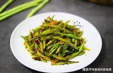 这菜一年四季都很贵，但补钙比牛奶强3倍，孩子常吃长个变强壮