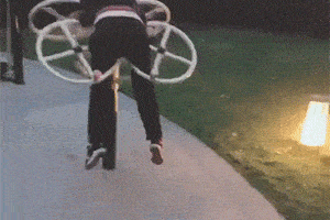 搞笑gif美女咦我带来的那个二傻呢