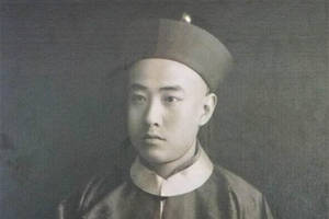 老照片:庆亲王载振长相帅气,13岁获头品顶戴,31岁因受贿辞职