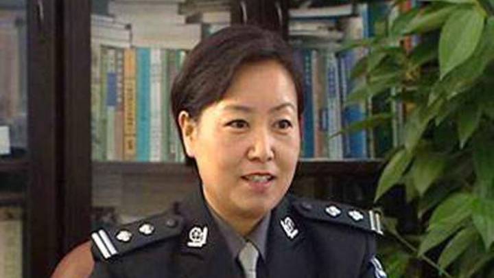 任长霞唯一的儿子,20岁成为孤儿,继承母亲遗志成片警,你怎么看?