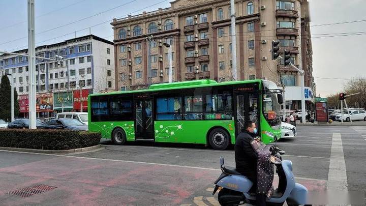 停运风波中的商丘公交上来五个人,你会去刷老年卡吗?