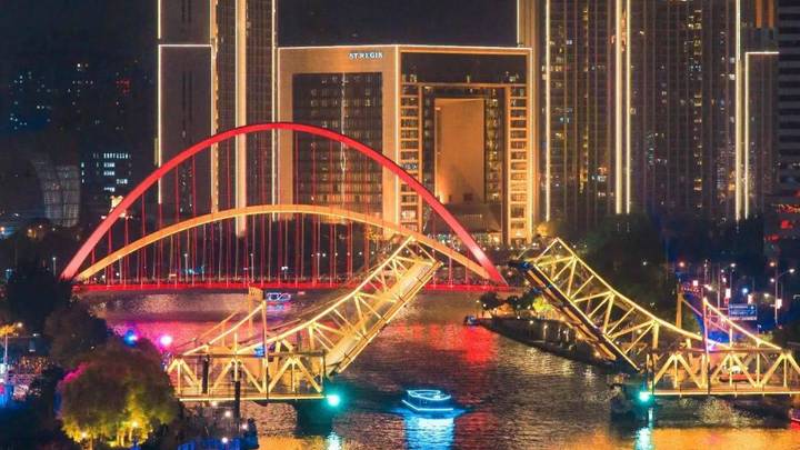 解放桥的盛装开启,你还会去天津旅游吗?