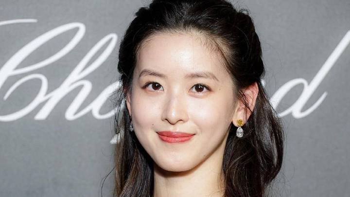 章泽天现身戛纳晚宴,是不是状态不输女明星?