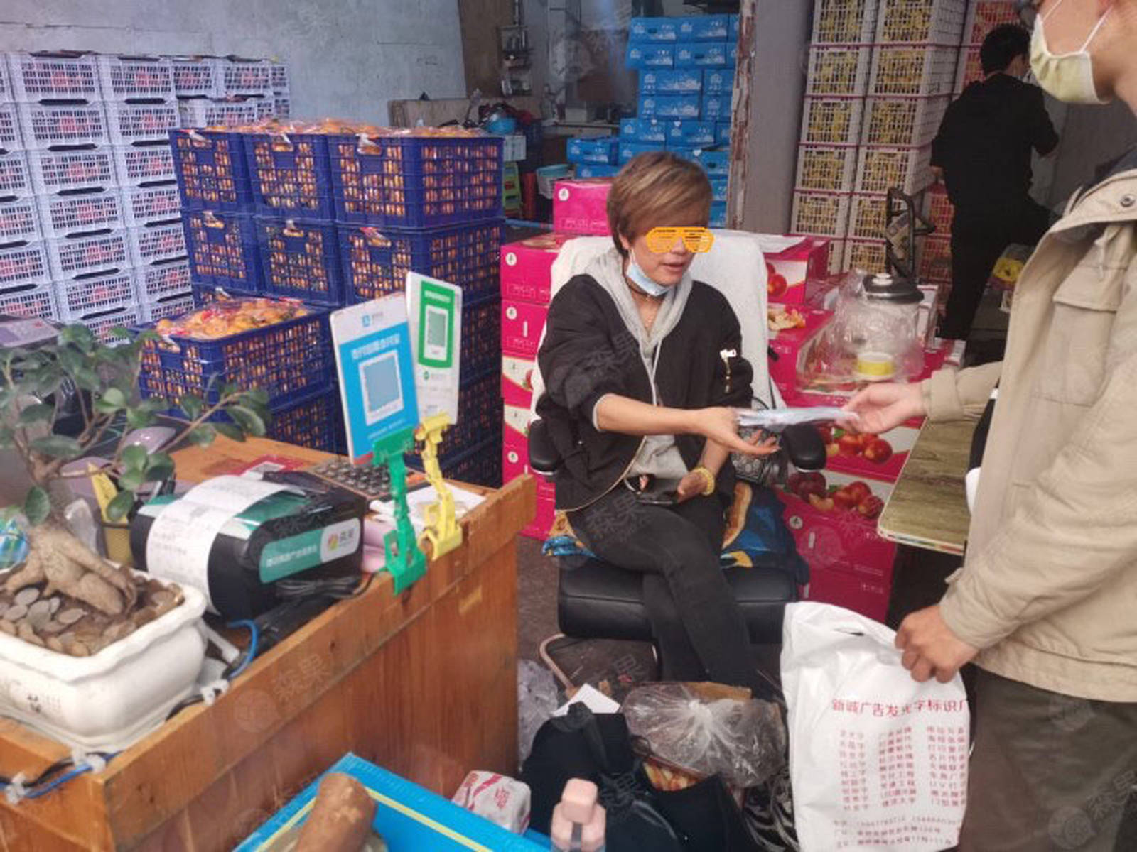 跑批发市场找客户