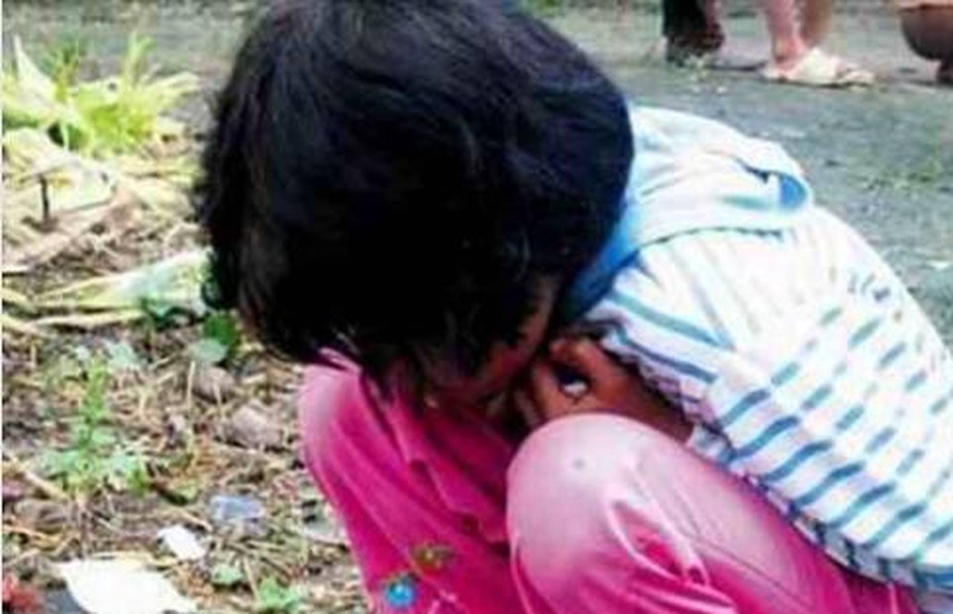 4岁女孩呕吐不止,家人以为是感冒,送医后医生:喝饮料喝的!