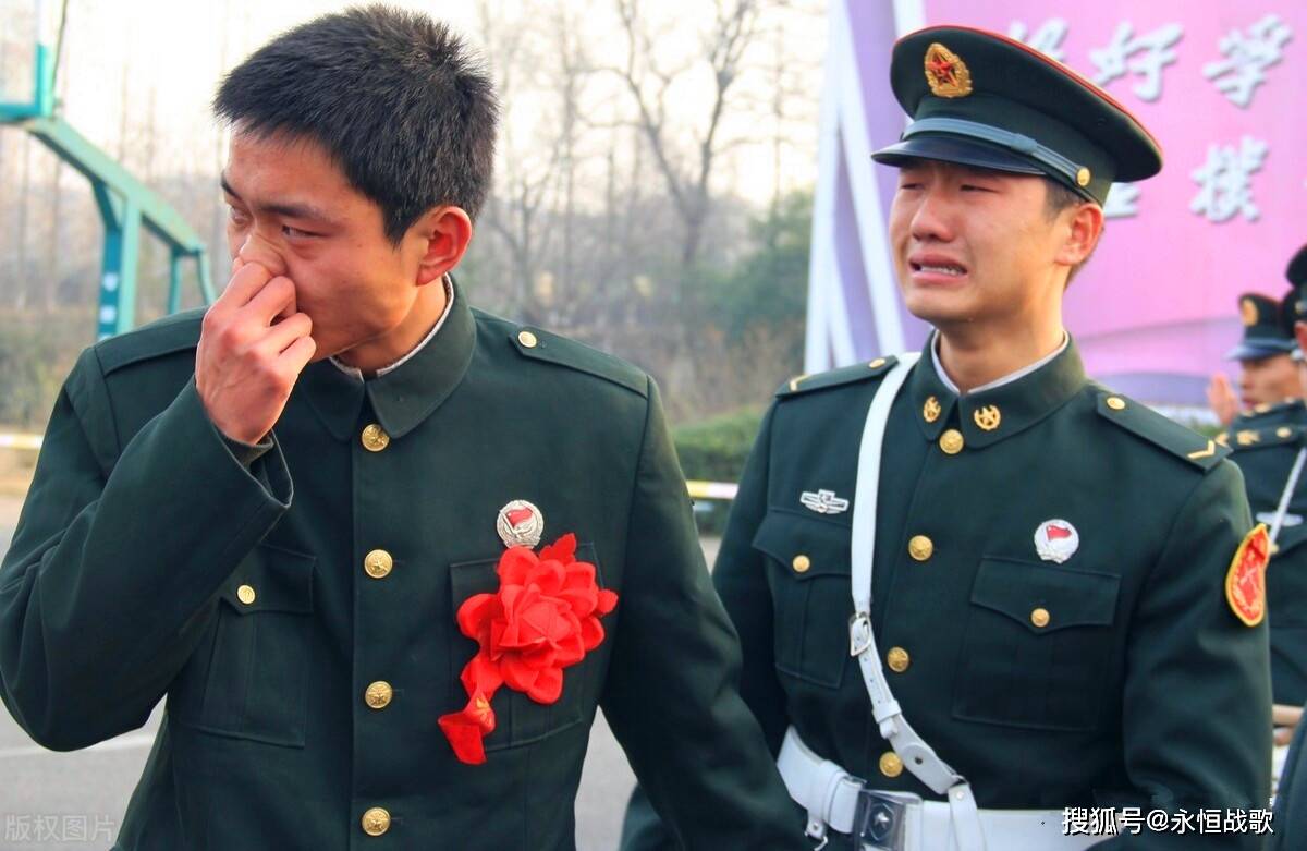 无论是退伍回家后碌碌无为还是社会地位
