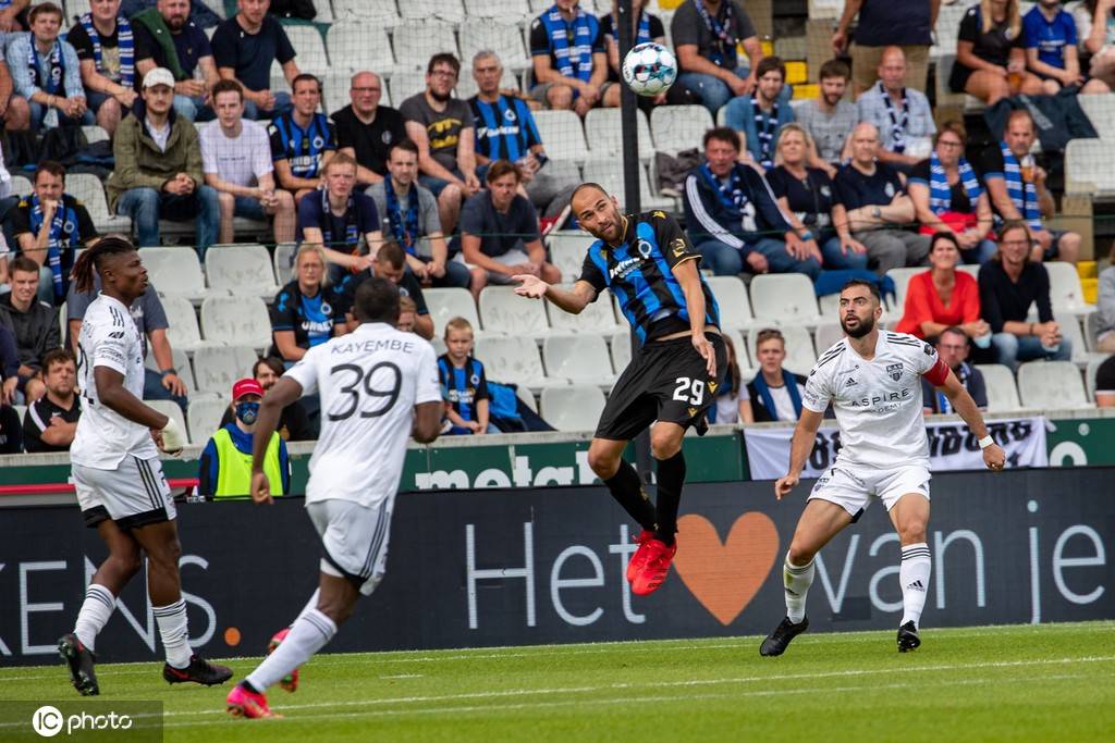 布鲁日足球俱乐部(club brugge kv)是一家位于比利时布鲁日的足球