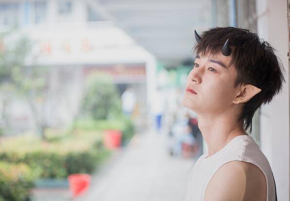 《青春奇遇记》今日开播 又燃又笑打造"青春宇宙"
