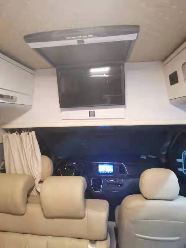 刚刚新到一台大通二手房车v80b型房车
