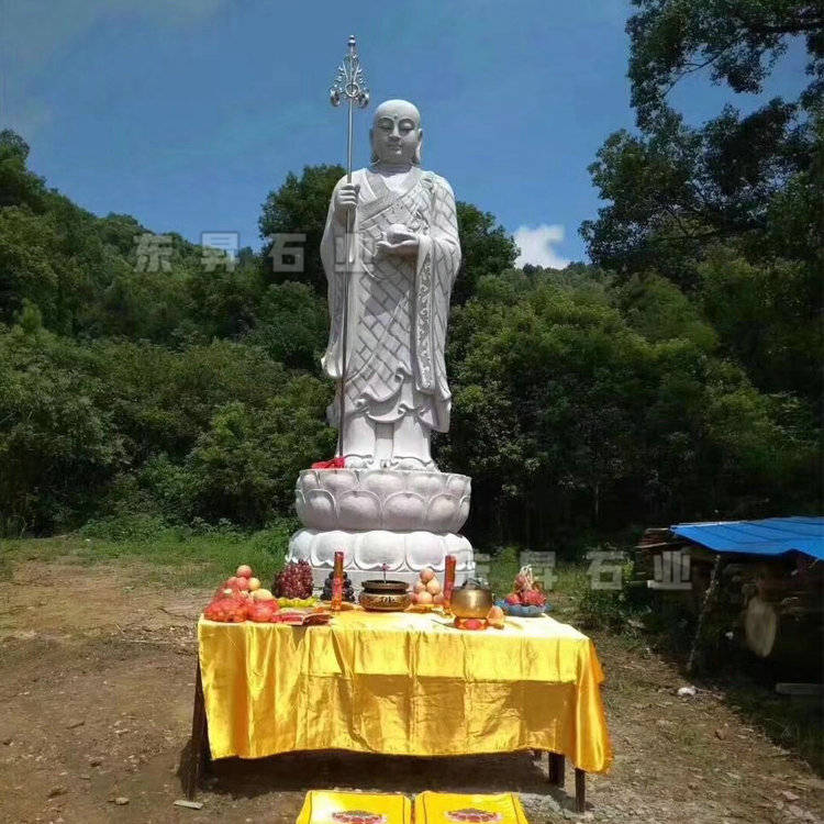 石雕地藏王雕像图片