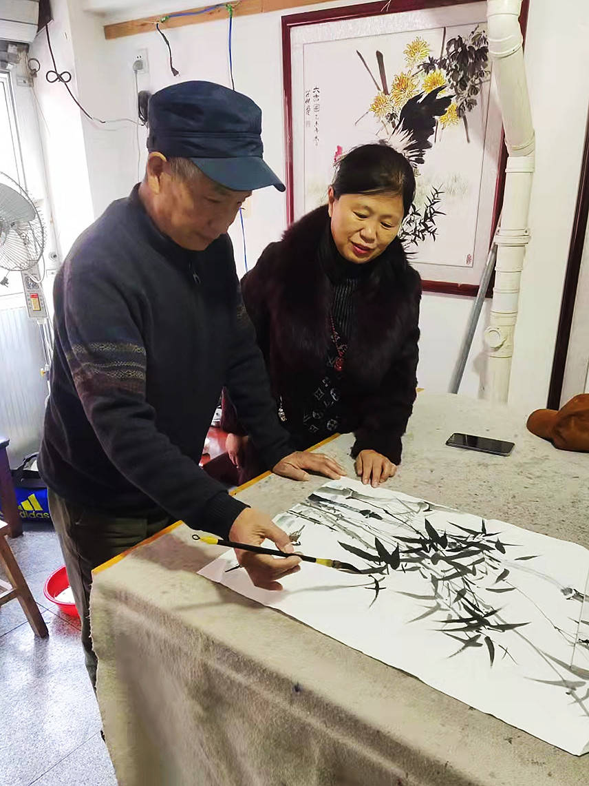 花鸟画家王玉秋女士艺术简介