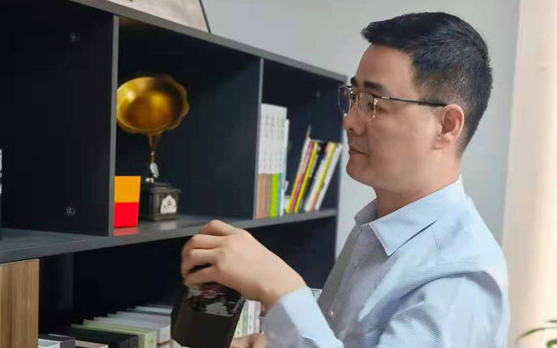 新时代,新未来,优秀企业家叶必文践行青春使命_发展_青年_进步
