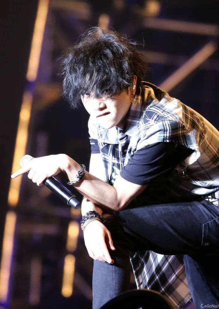 华晨宇1/10立真娱乐2022-03-02 10:15:36