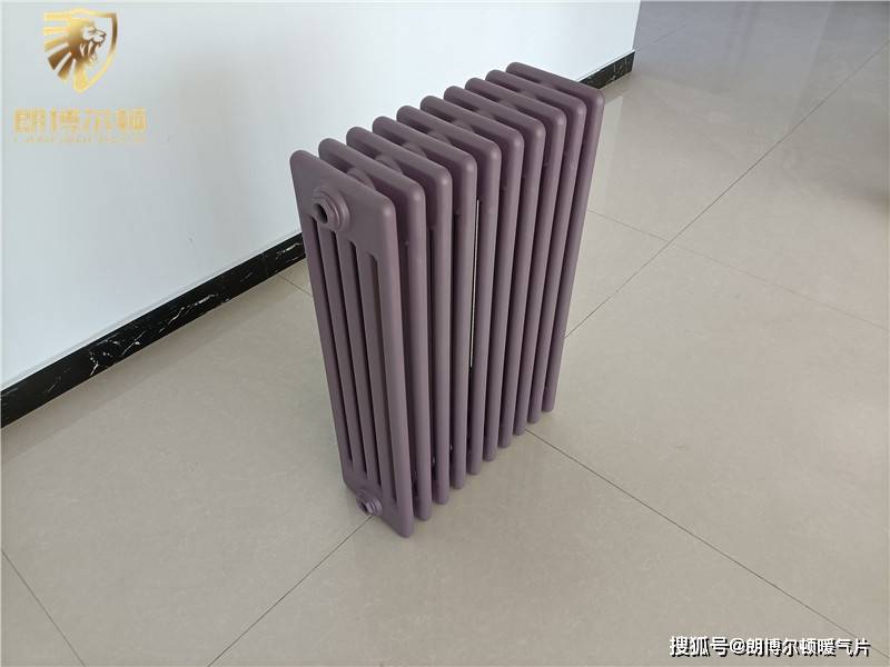 再与铸钢片头对接焊成,减少焊点和焊缝,以增加暖气片的抗腐蚀能力