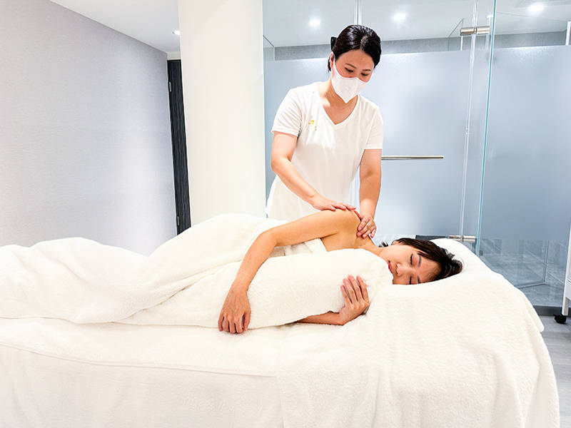 北京京顺月子中心：按摩舒缓孕期抽筋、水肿、酸痛等症状丨顺义月子会所招聘