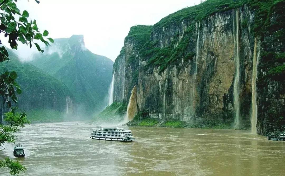 重庆自助游旅游线路攻略定制，找重庆当地网红个人导游，亲身体验！