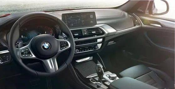 新bmw x4游刃自如 掌控自由驾控