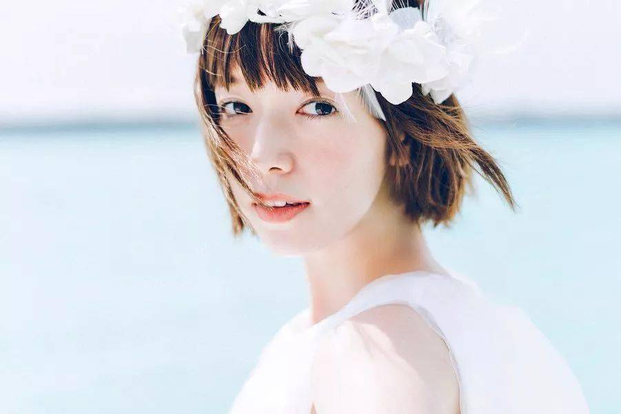 今夏头发越“短”越时髦,剪了的人都美翻了!! 今夏头发越“短”越时髦,剪了的人都美翻了!!