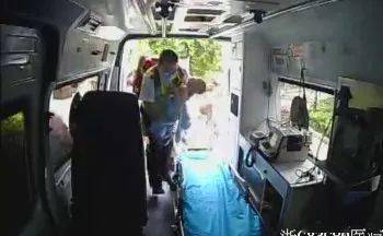 孩子|爷爷痛哭?：不知道什么时候出事的...医生紧急提醒浙江1岁男童在卫生间溺亡