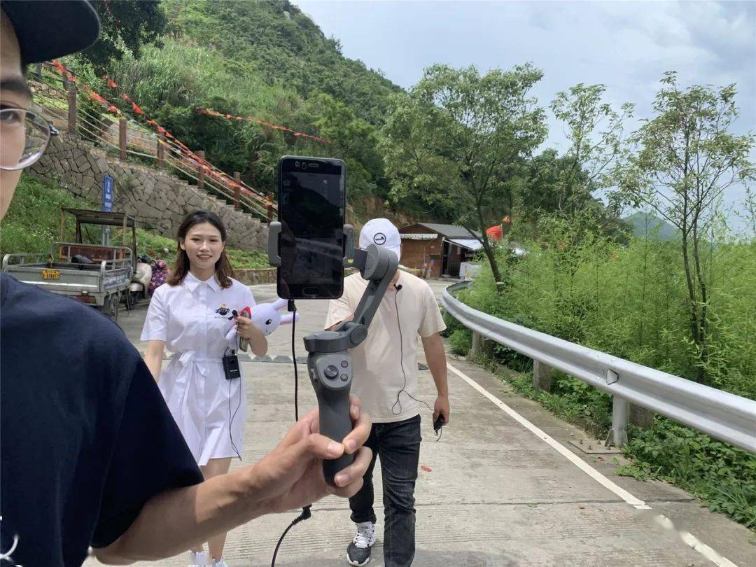 山上美女直播 16d6636413124666a50d25a303bc298f.jpeg