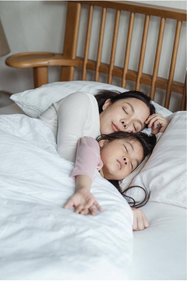 命比纸薄|命比纸薄，避开这3觉，孩子将来会更长寿老话说：人睡三觉