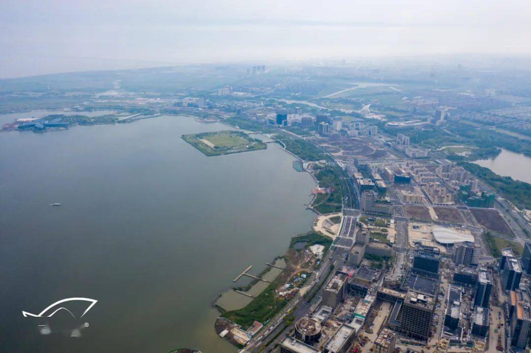 航拍图) 以下信息来源于上海土地交易市场最新发布 1, 临港南汇新城