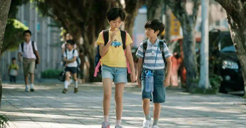 孩子|书包太重孩子长不高？挑选护脊书包小妙招